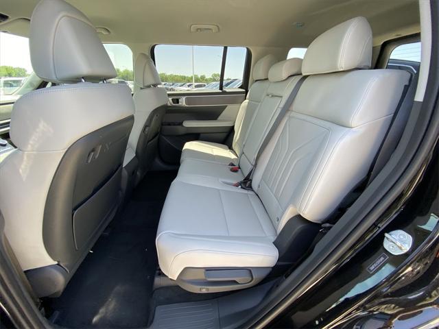 new 2025 Hyundai Santa Fe car, priced at $37,876
