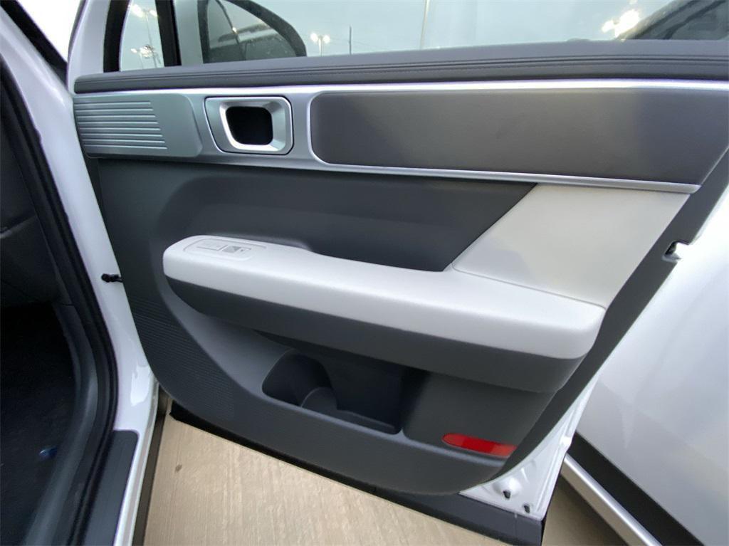new 2025 Hyundai Santa Fe car, priced at $33,720