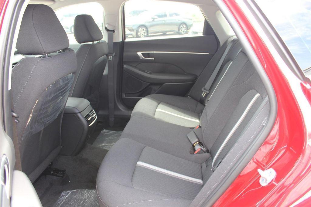 new 2025 Hyundai Sonata Hybrid car, priced at $32,869