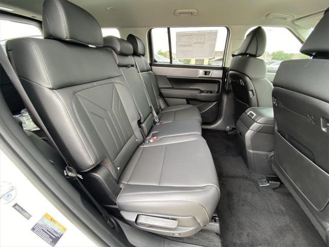 new 2025 Hyundai Santa Fe car, priced at $38,653