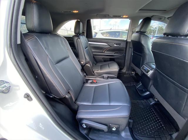 used 2019 Toyota Highlander car, priced at $24,998