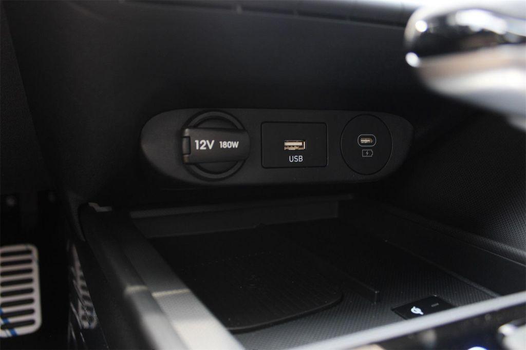 new 2025 Hyundai Elantra car, priced at $21,520