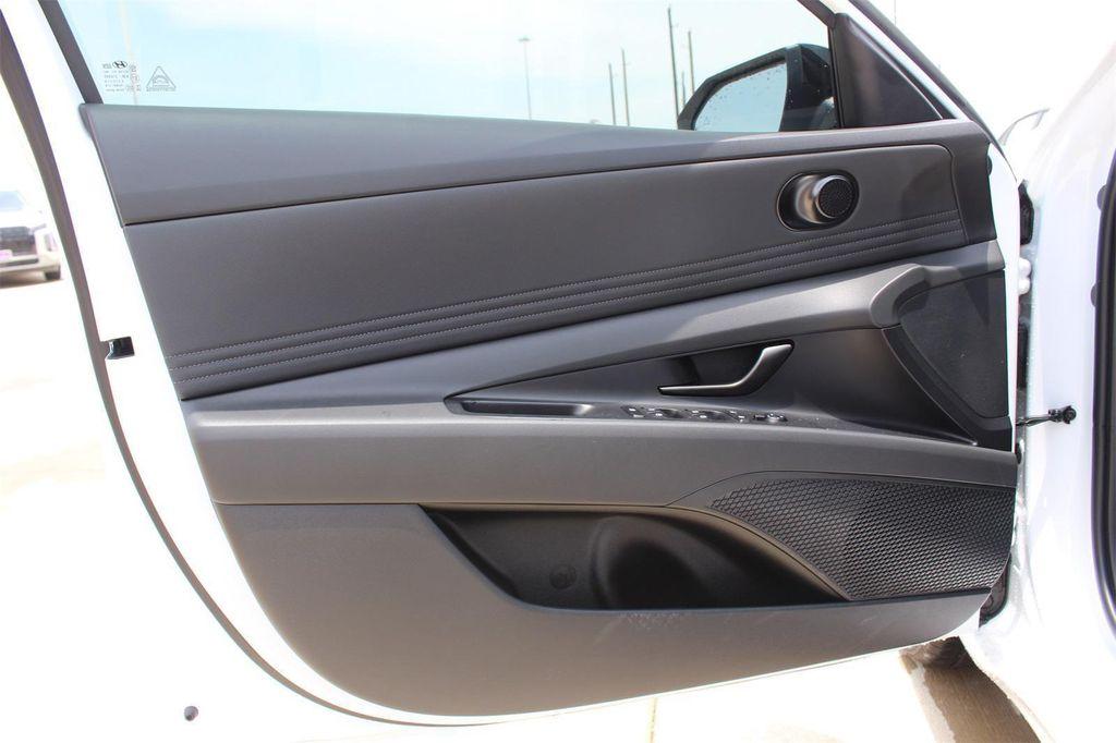 new 2025 Hyundai Elantra car, priced at $21,520