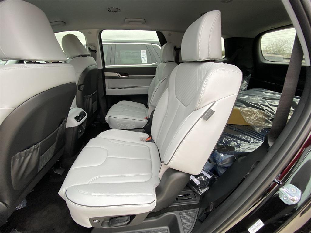 new 2025 Hyundai Palisade car, priced at $37,705
