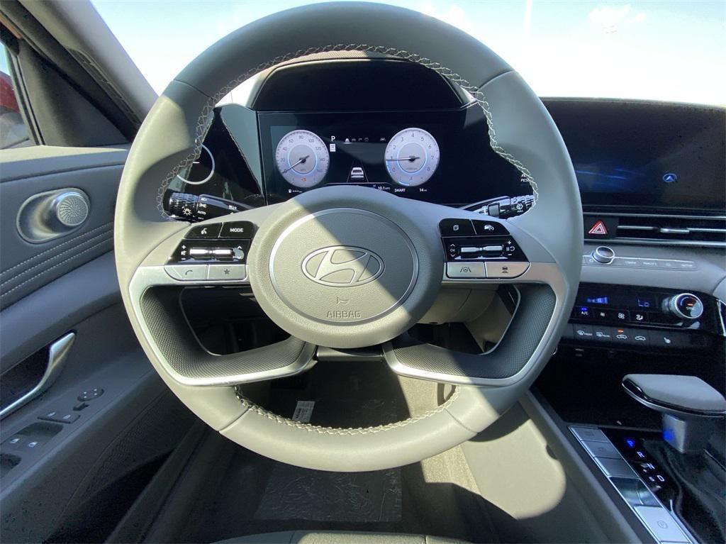 new 2024 Hyundai Elantra car, priced at $22,040