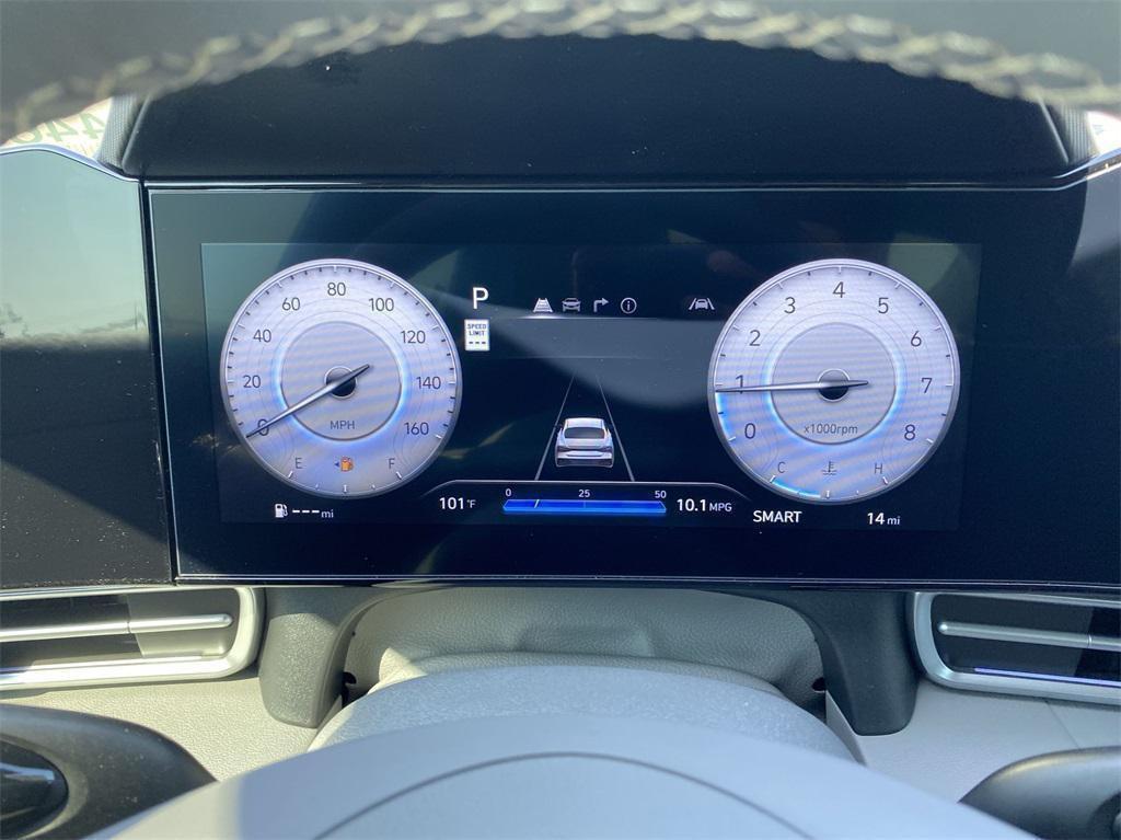 new 2024 Hyundai Elantra car, priced at $22,040