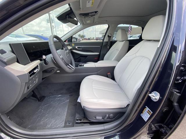 new 2025 Hyundai Sonata Hybrid car, priced at $38,838