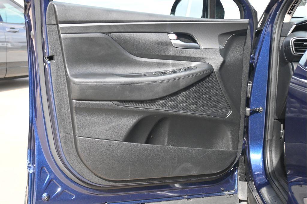 used 2023 Hyundai Santa Fe car, priced at $25,999