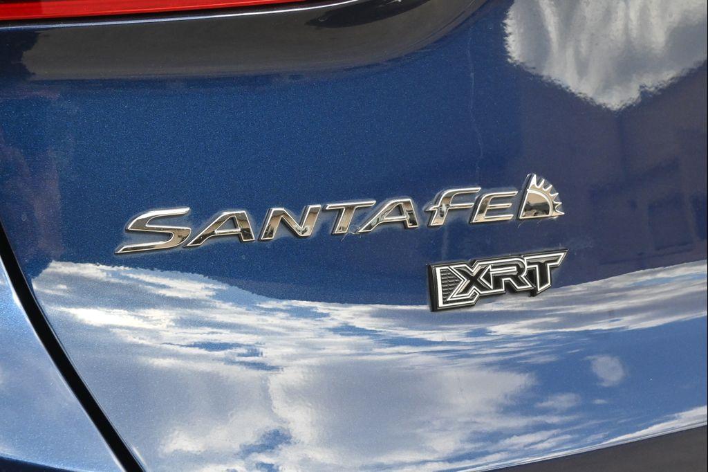used 2023 Hyundai Santa Fe car, priced at $25,999