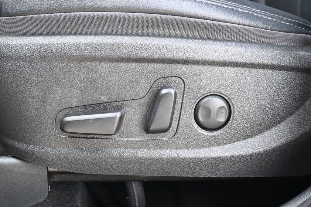 used 2023 Hyundai Santa Fe car, priced at $25,999