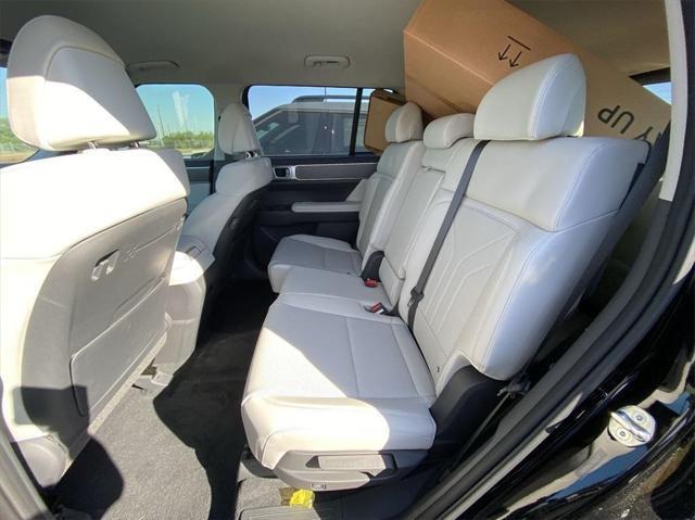 new 2025 Hyundai Santa Fe car, priced at $36,028