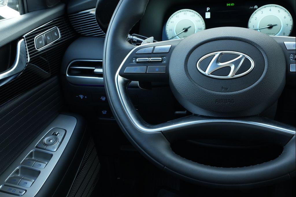 used 2025 Hyundai Palisade car, priced at $48,999