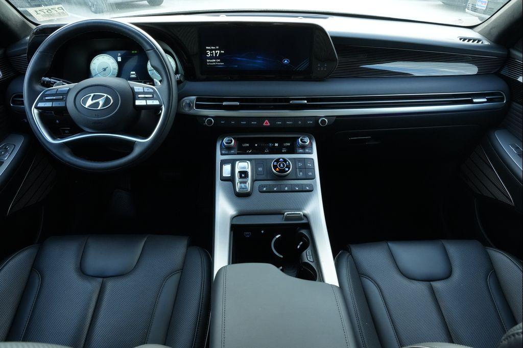used 2025 Hyundai Palisade car, priced at $48,999