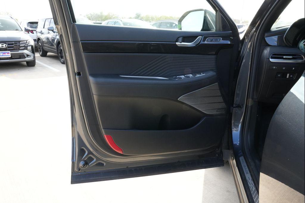used 2025 Hyundai Palisade car, priced at $48,999