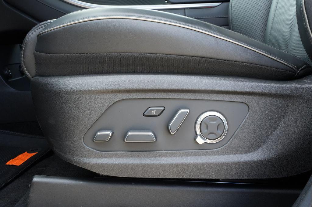 used 2025 Hyundai Palisade car, priced at $48,999