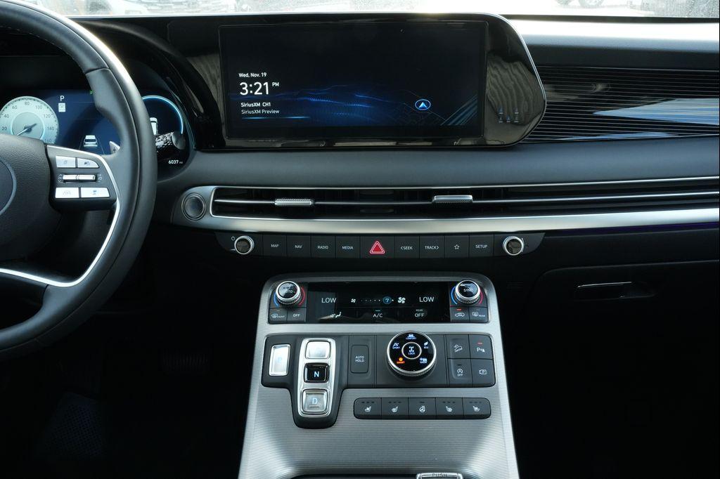 used 2025 Hyundai Palisade car, priced at $48,999