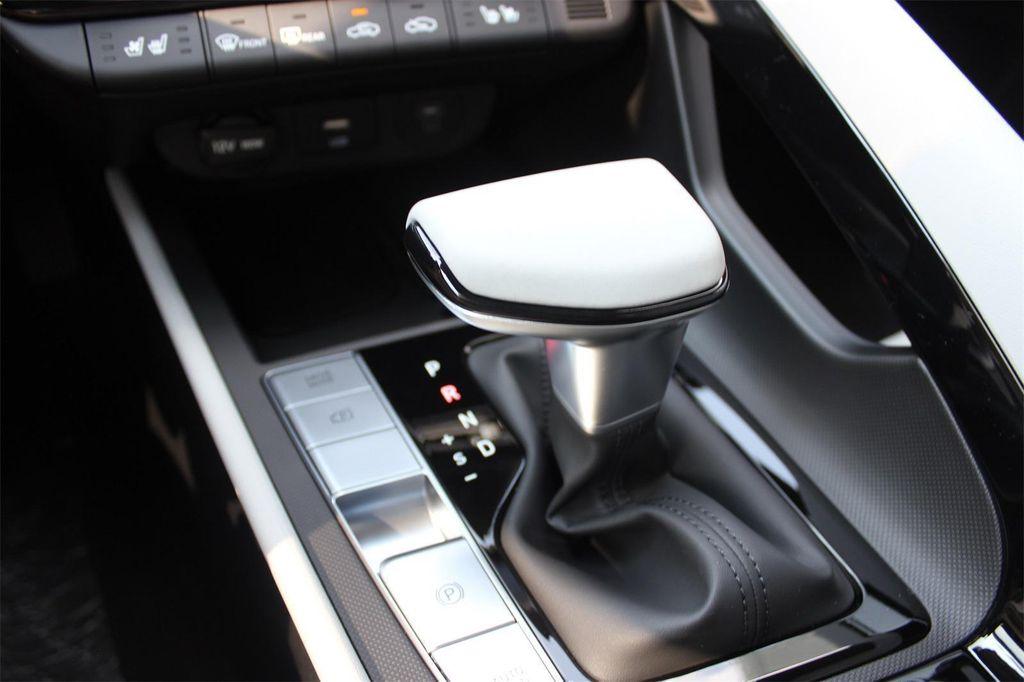new 2025 Hyundai ELANTRA HEV car, priced at $30,453