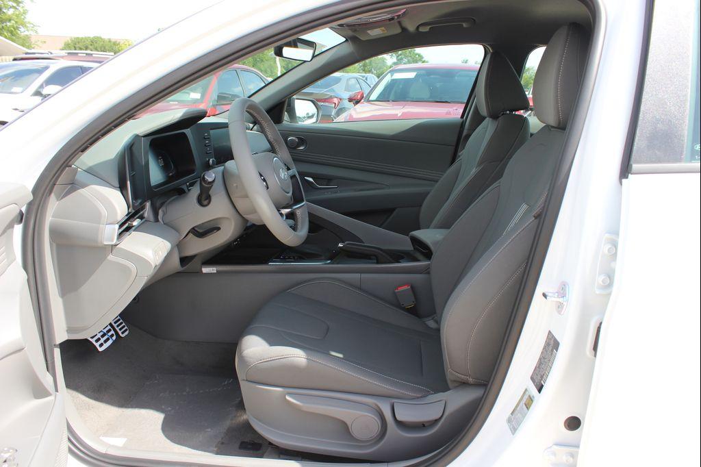 new 2025 Hyundai Elantra car, priced at $25,535