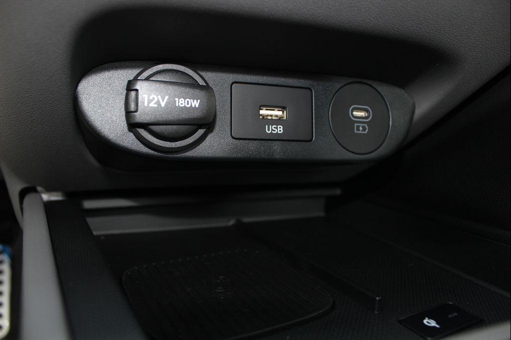 new 2025 Hyundai Elantra car, priced at $25,535