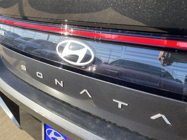 new 2025 Hyundai Sonata Hybrid car, priced at $38,517