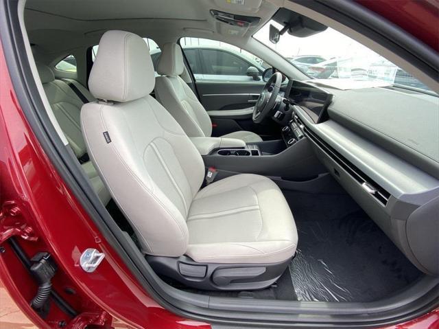 new 2024 Hyundai Sonata car, priced at $26,125