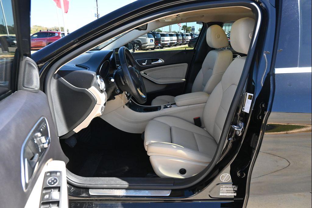 used 2019 Mercedes-Benz GLA 250 car, priced at $18,997
