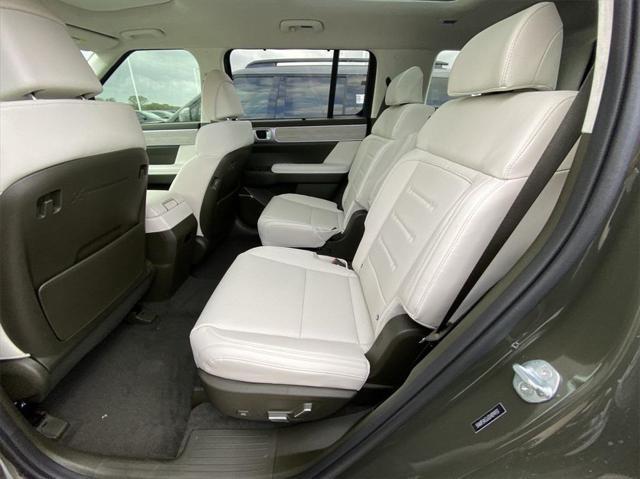 new 2025 Hyundai Santa Fe car, priced at $47,372