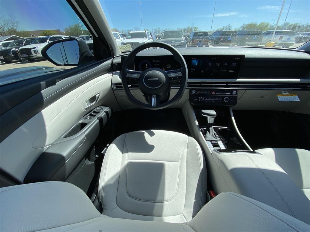 new 2025 Hyundai Tucson car, priced at $26,250