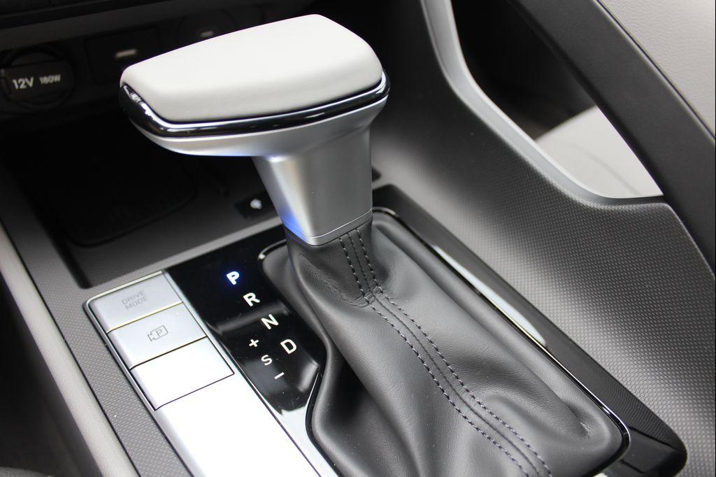 new 2025 Hyundai Elantra car, priced at $24,167