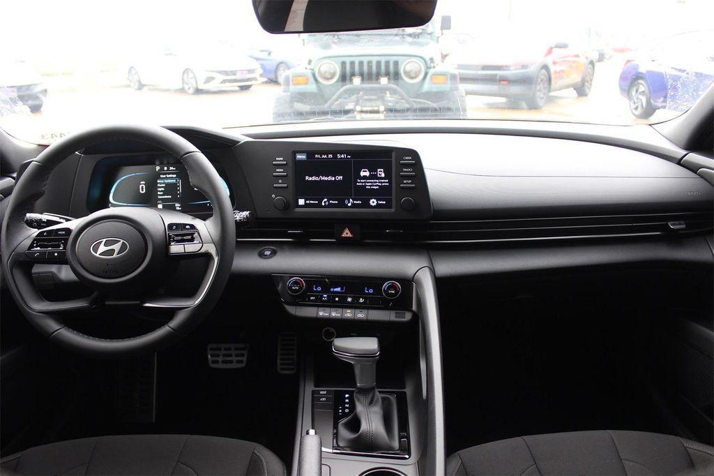new 2025 Hyundai Elantra car, priced at $24,167