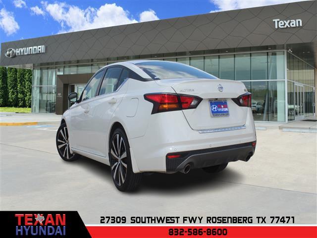 used 2022 Nissan Altima car, priced at $18,999