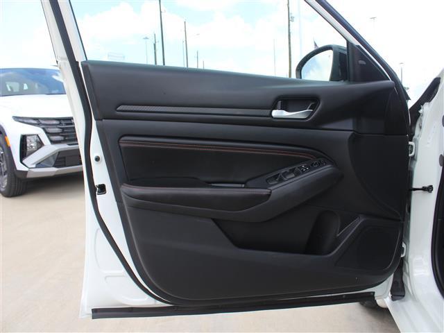used 2022 Nissan Altima car, priced at $18,999