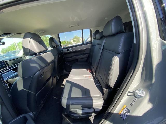 new 2025 Hyundai Santa Fe car, priced at $36,667