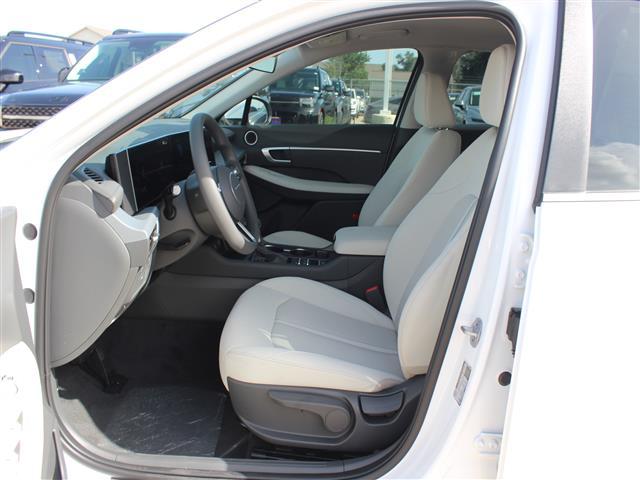 new 2025 Hyundai Sonata car, priced at $28,258