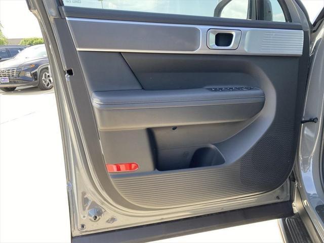 new 2025 Hyundai Santa Fe car, priced at $38,167