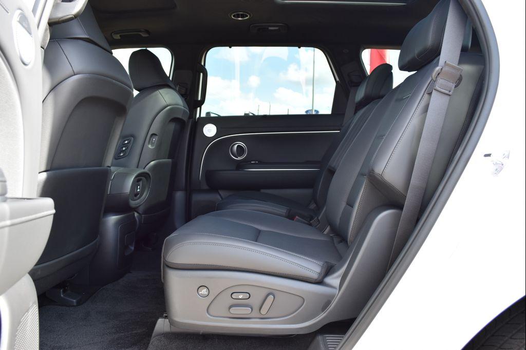 new 2026 Hyundai Palisade Hybrid car, priced at $58,046