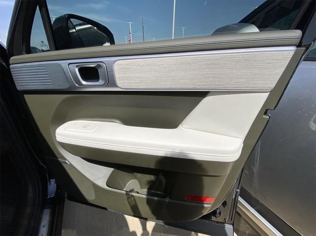 new 2025 Hyundai SANTA FE HEV car, priced at $47,776