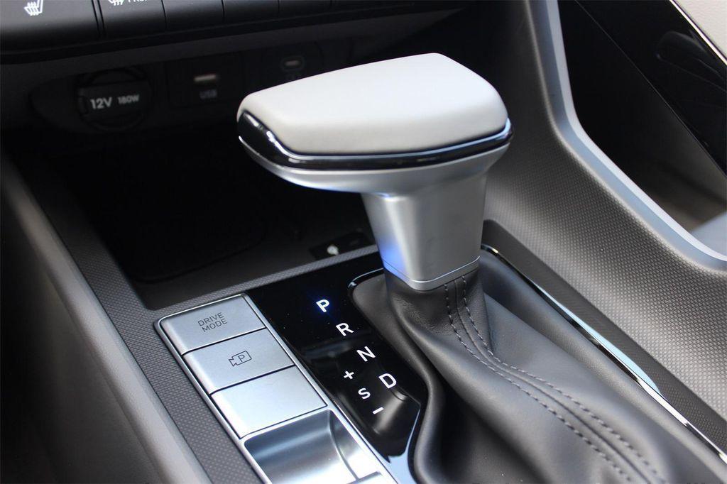 new 2025 Hyundai Elantra car, priced at $26,983
