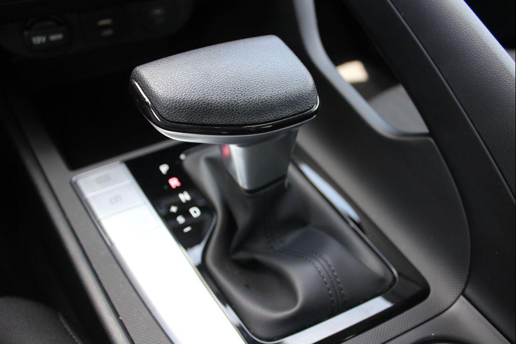 used 2025 Hyundai Elantra car, priced at $21,999