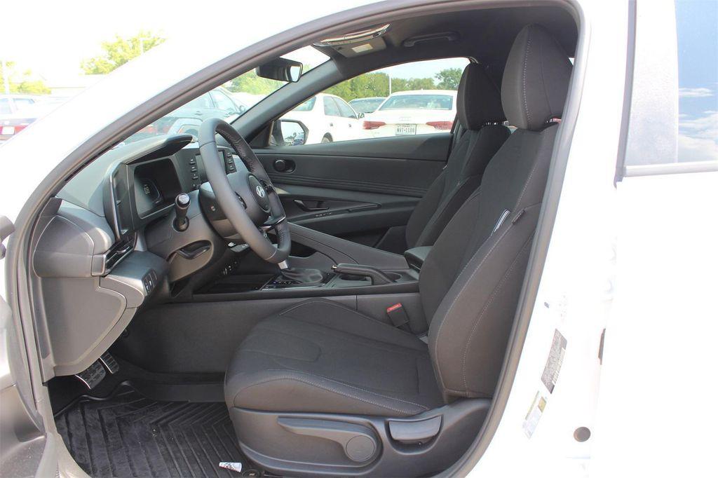 new 2025 Hyundai Elantra car, priced at $24,723