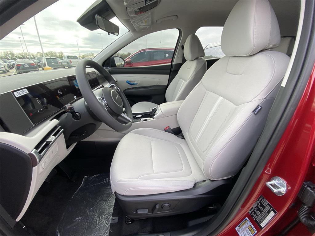 new 2025 Hyundai Tucson car, priced at $26,955