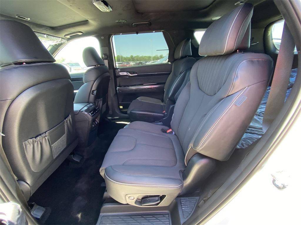 new 2025 Hyundai Palisade car, priced at $52,613