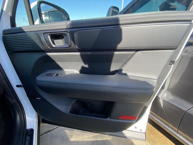 new 2025 Hyundai SANTA FE HEV car, priced at $53,610