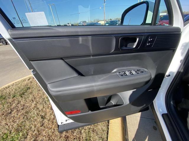 new 2025 Hyundai SANTA FE HEV car, priced at $53,610