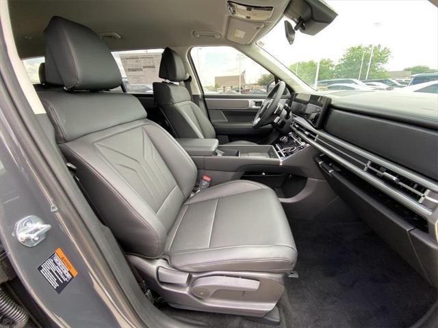 new 2025 Hyundai Santa Fe car, priced at $38,167