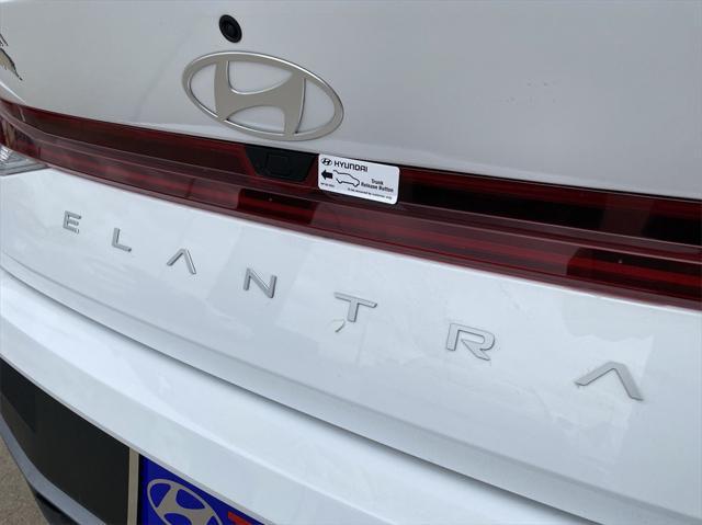new 2024 Hyundai Elantra HEV car, priced at $27,972
