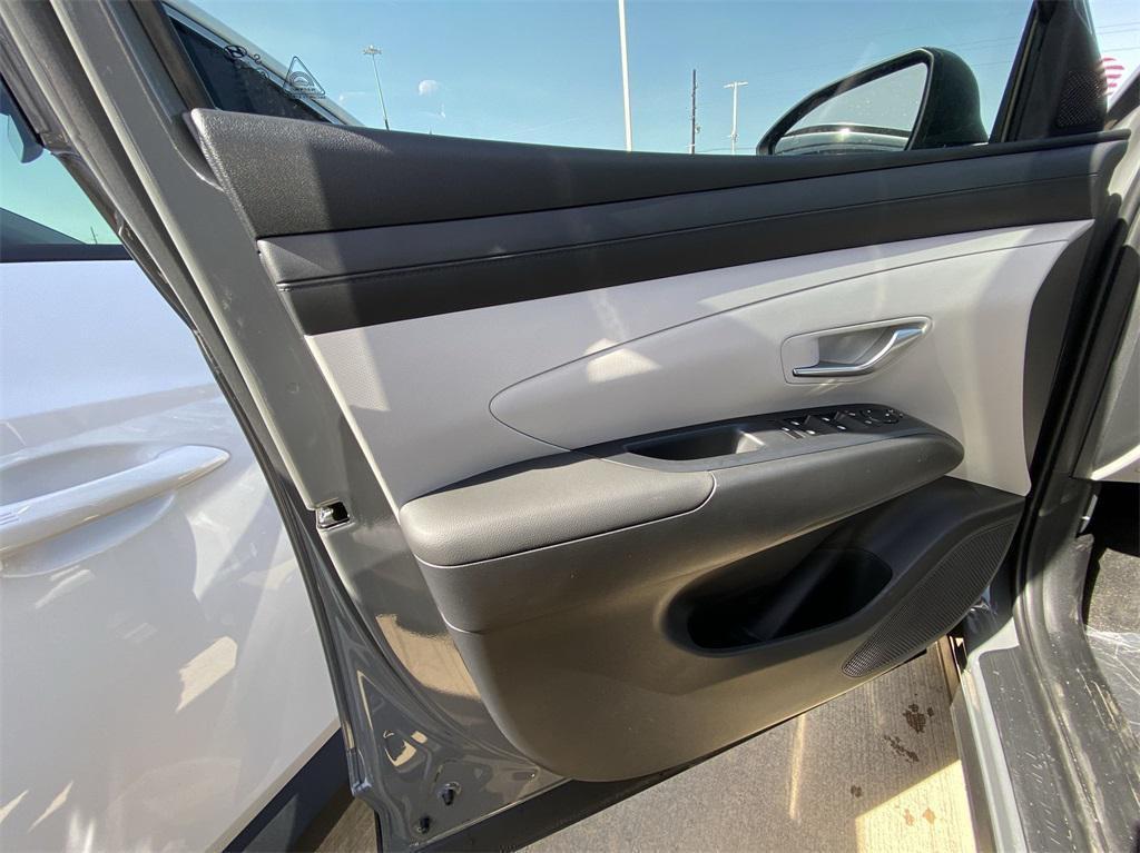 new 2025 Hyundai Tucson car, priced at $26,575