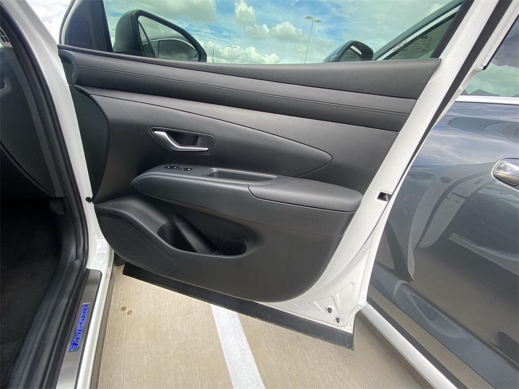 new 2025 Hyundai Tucson car, priced at $27,491