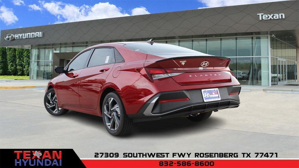 new 2025 Hyundai Elantra car, priced at $25,038