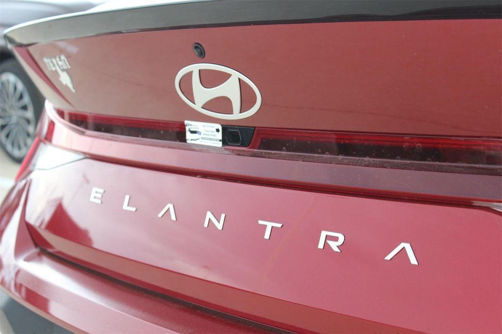 new 2025 Hyundai Elantra car, priced at $25,038